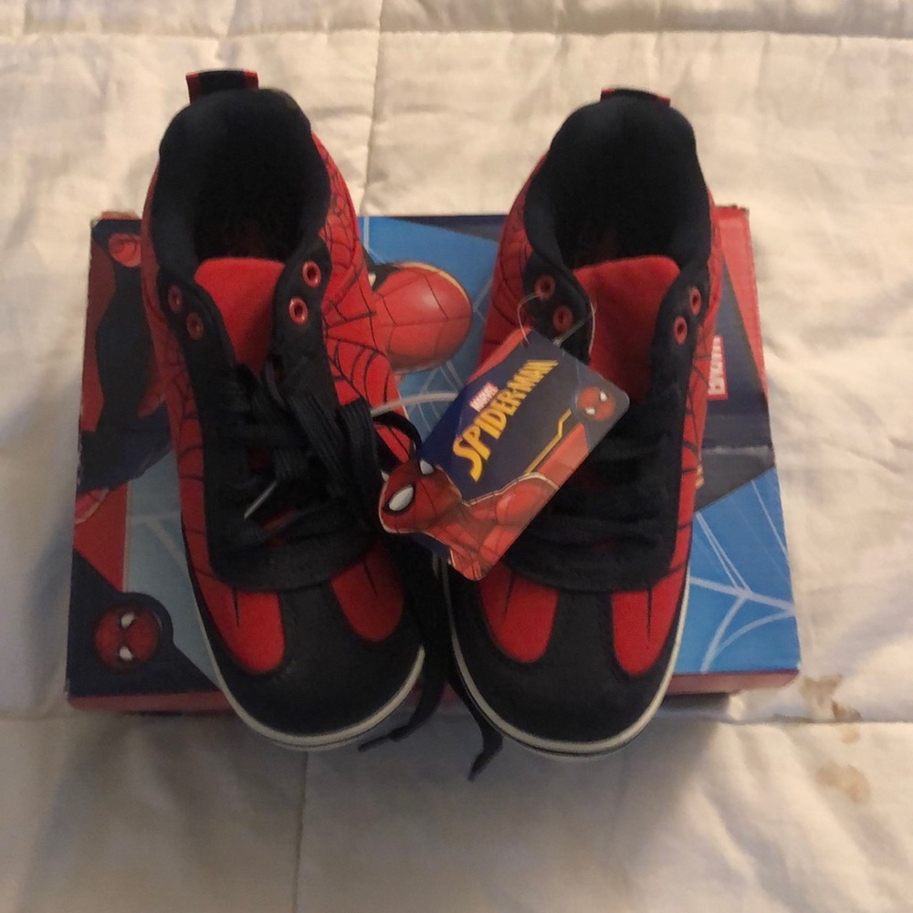 Spider man shoes boys!